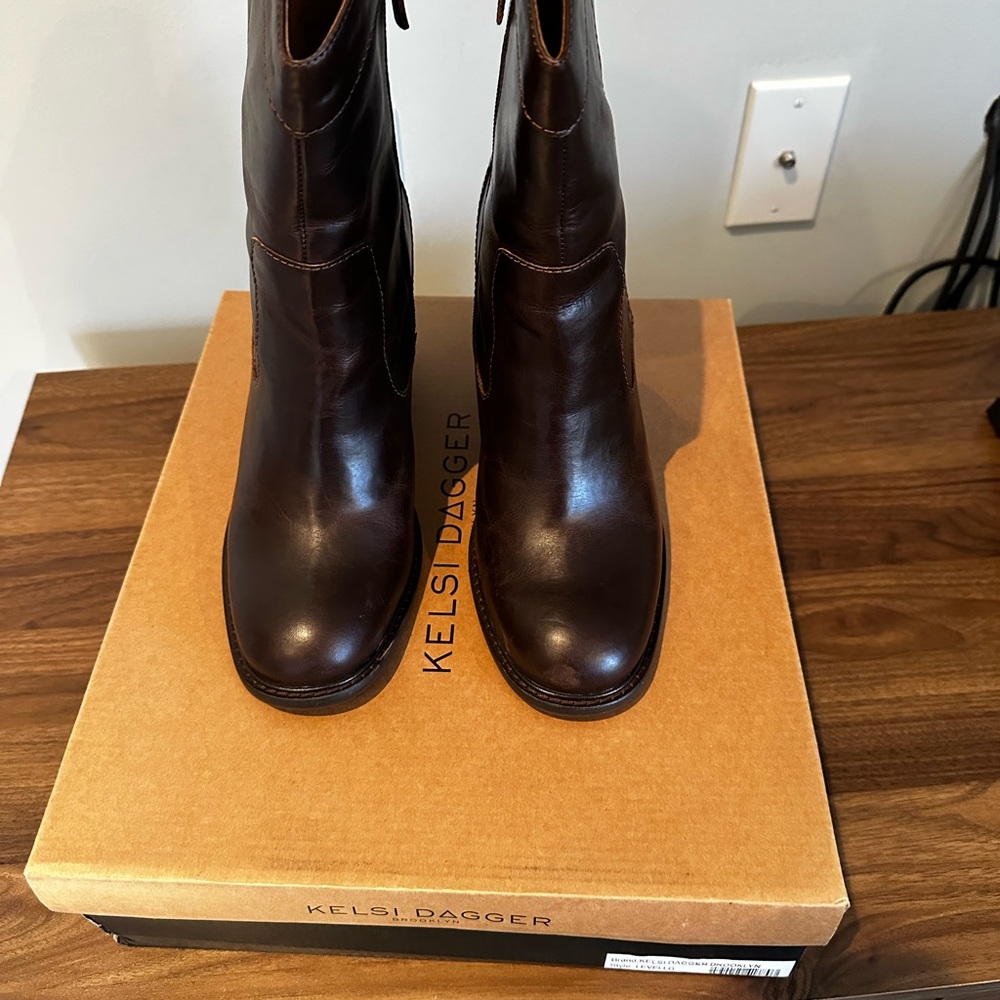 Kelsi Dagger Brown Boots